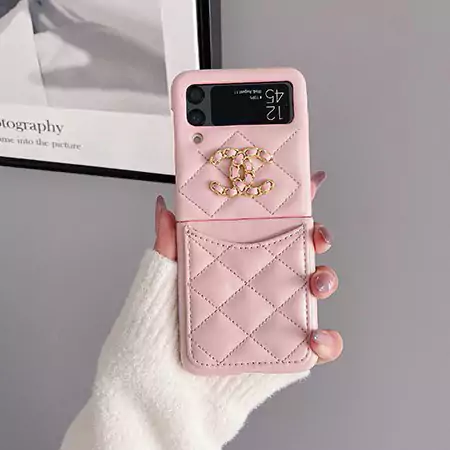 シャネル iphone 16 15 ケース Chanel iphone 16 15 ケース