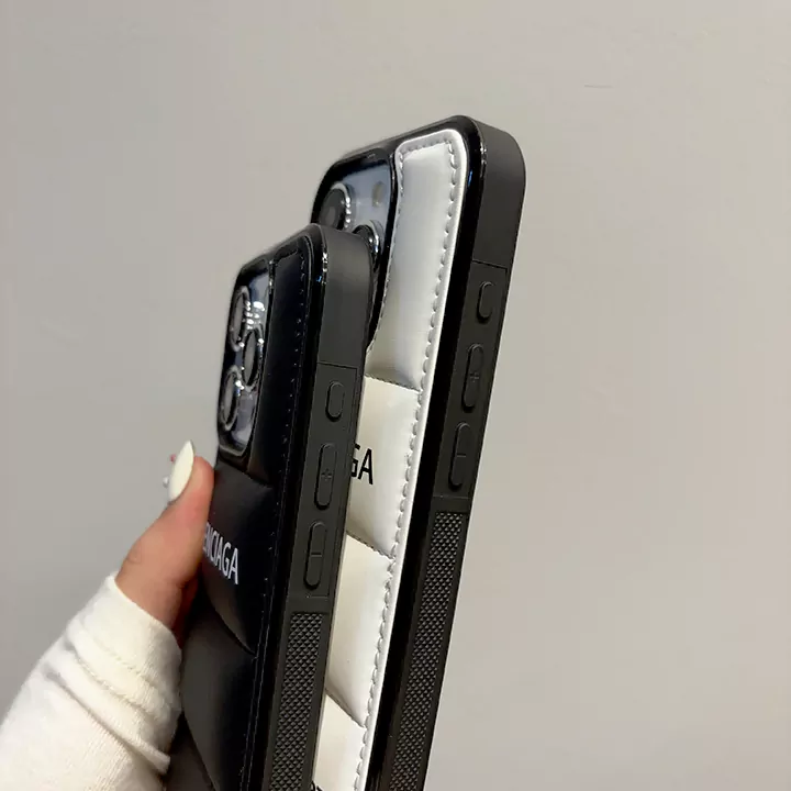 balenciaga iphone15 proケース 耐衝撃 最強