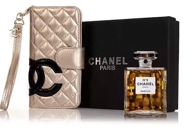 chanel iphone16 pro携帯ケーススタンド機能