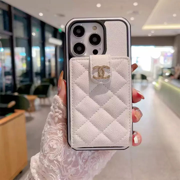 chanel iphone15ケースコンパクト