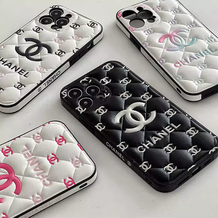 chanel iphone15ケース型押し