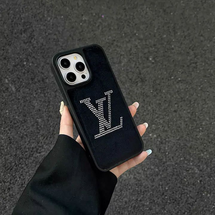 chanel iphone15 pro携帯ケースくて滑らかな