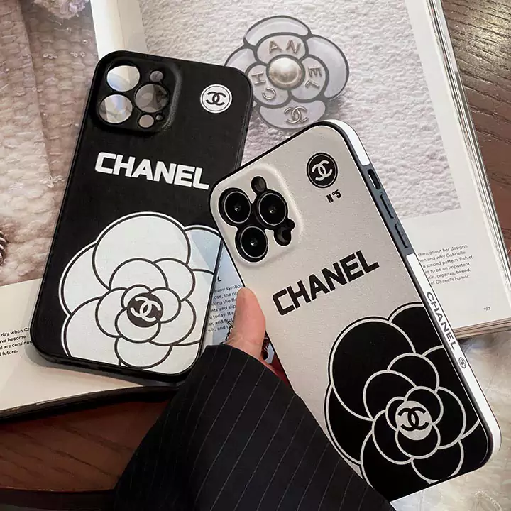 Chanel カメリア柄 iPhone 15pro max ケース シャネル カップル アイフォーン14携帯ケース おしゃれ 芸能人愛用 iPhone 14pro ケース 高級感