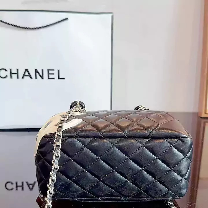 CHANEL ミニボーリングバッグ